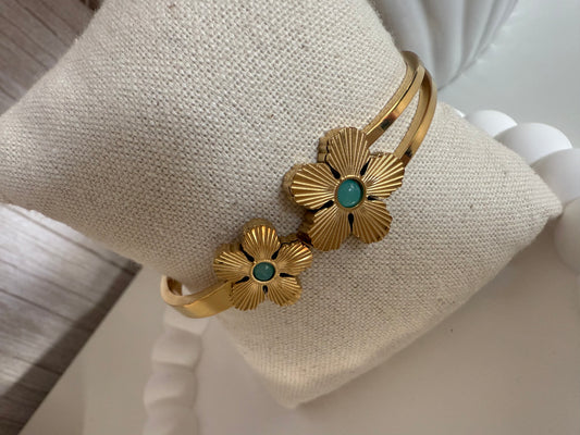 Golden flowers with turquoise Bangle