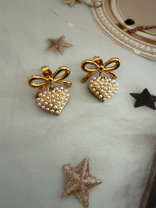 Love in Pearls Earrings