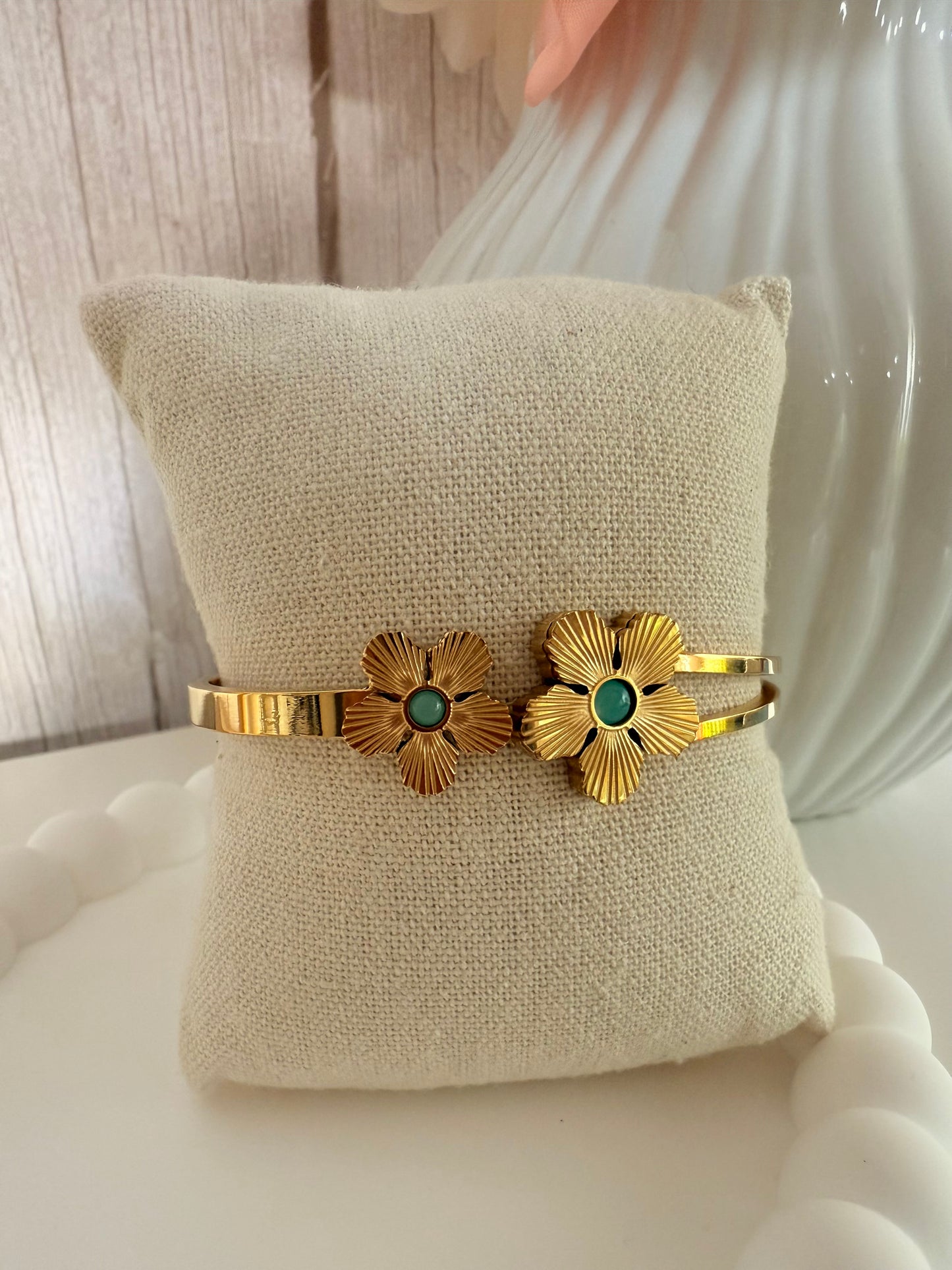 Golden flowers with turquoise Bangle