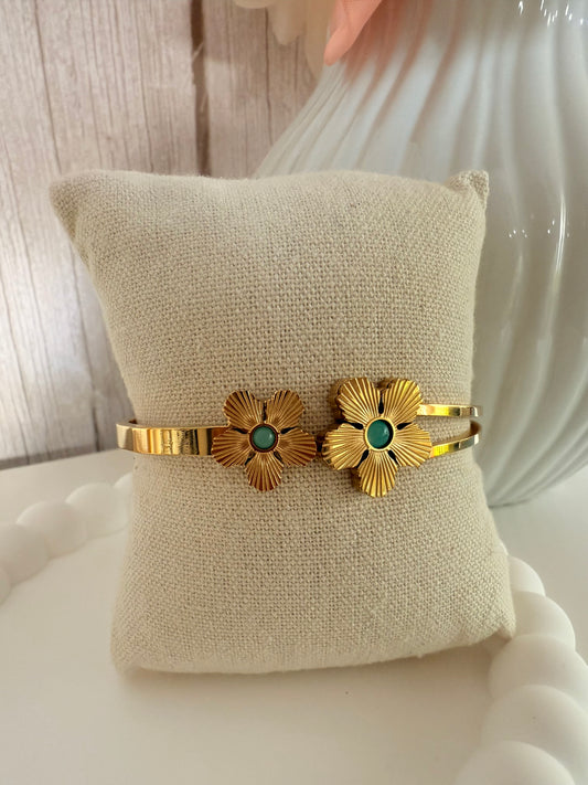 Golden flowers with turquoise Bangle