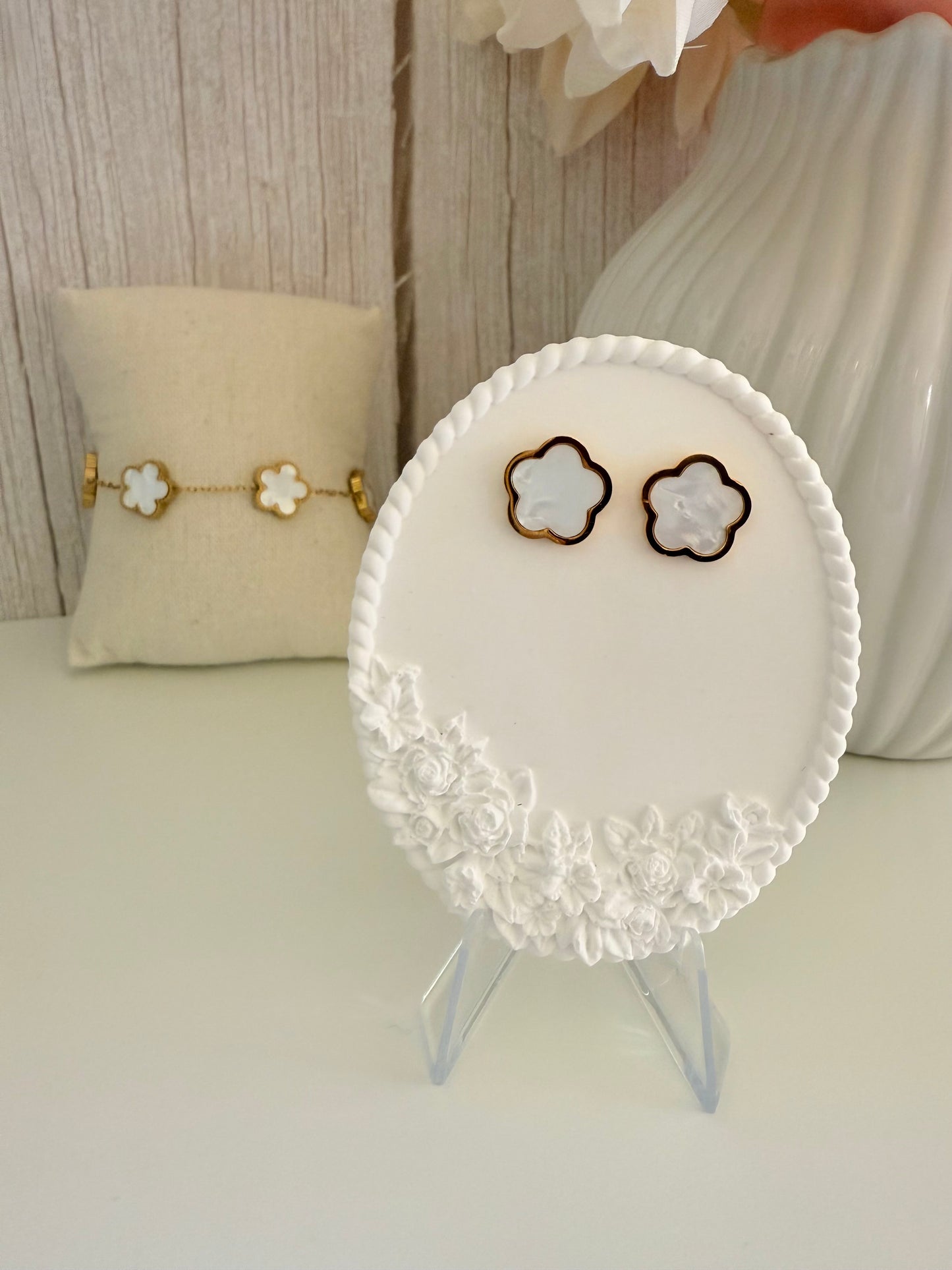 Ona Earrings