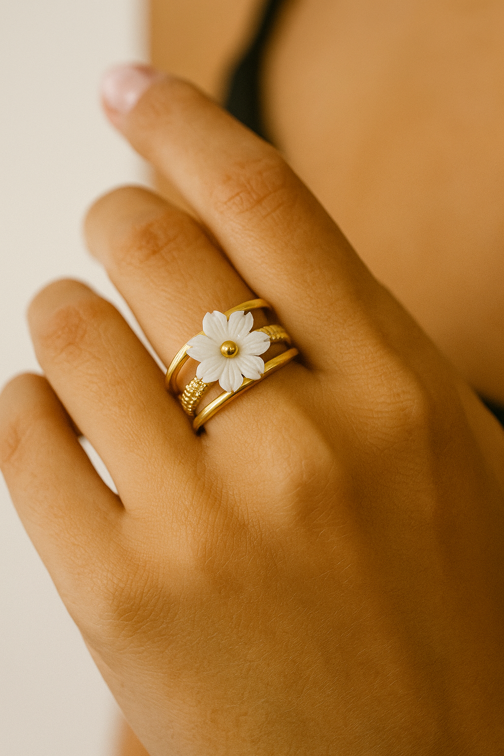 White Flowers Ring